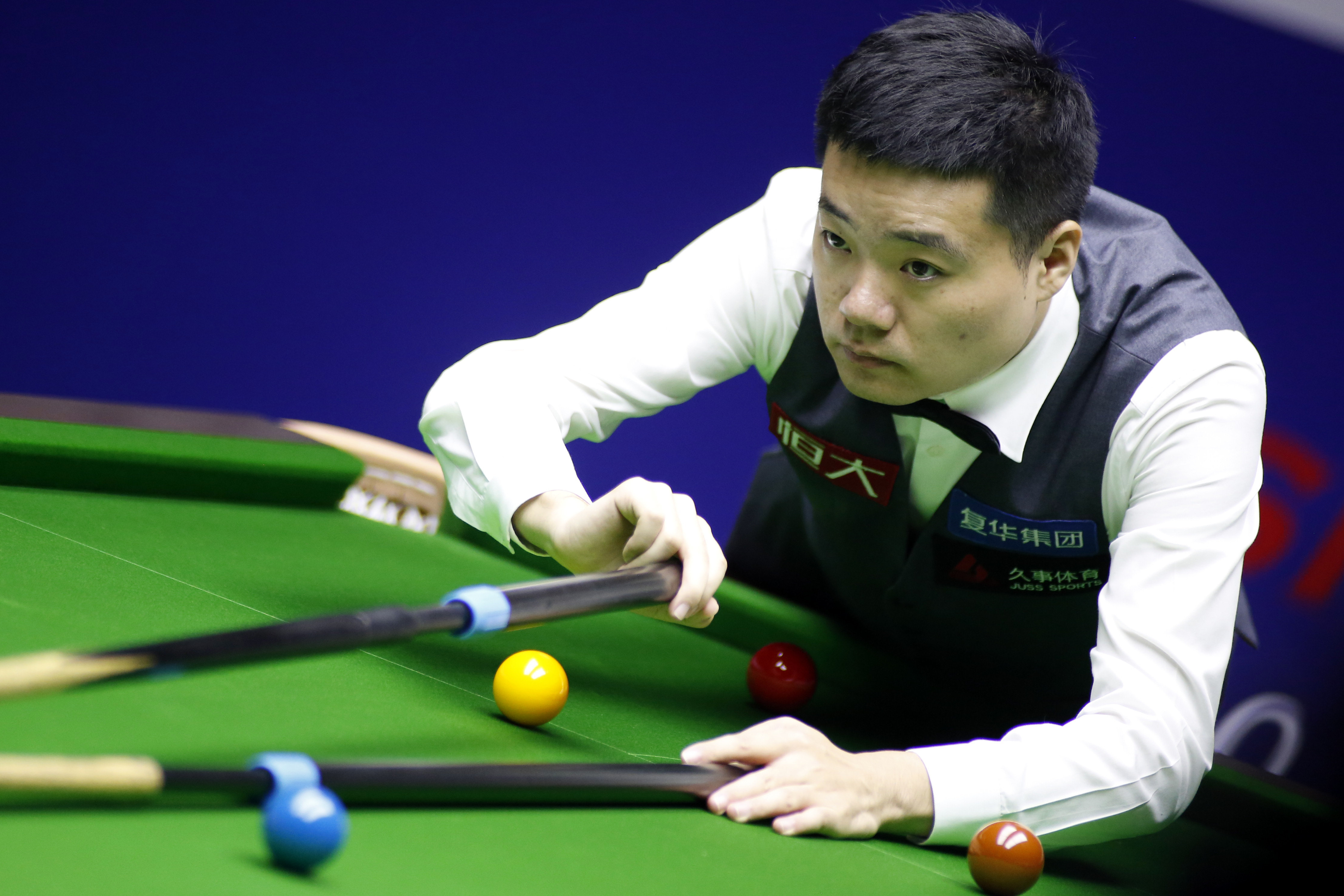 的影响不容 的影响不容