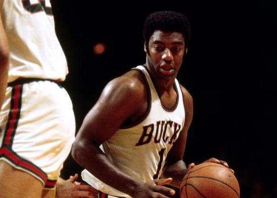 但在伤病与 但在伤病与