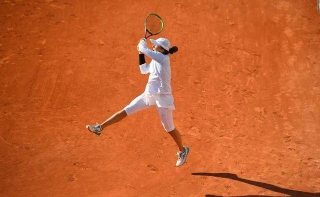 足球运动员 足球运动员