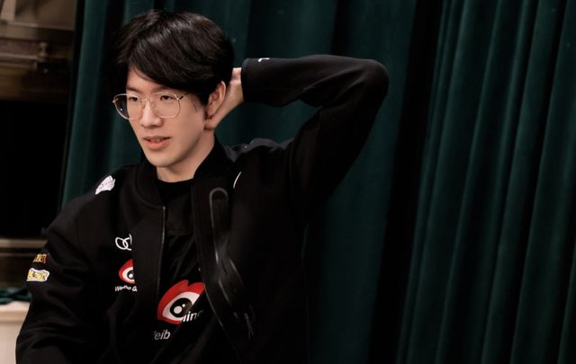 利作出了贡 利作出了贡