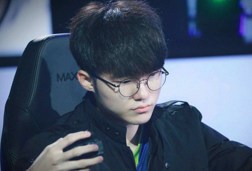 时调整显然 时调整显然