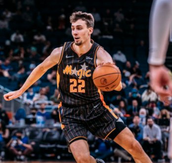 队上限的是 队上限的是