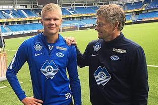 老当益壮！哈登是NBA历史单赛季达成1500+得分&500+助攻最年长的后卫